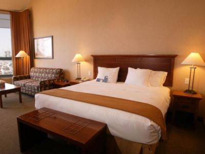 Hotel Holiday Express & Harbor By Ihg Ventura