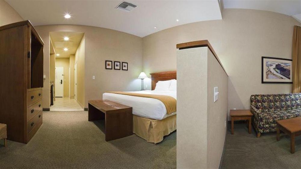 Express & Harbor By Ihg Hotel