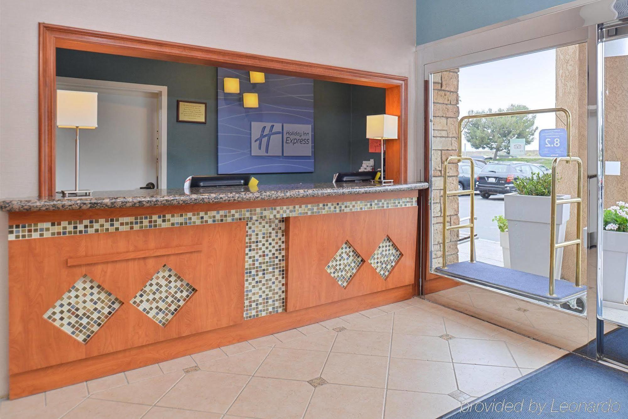 Express & Harbor By Ihg 2*